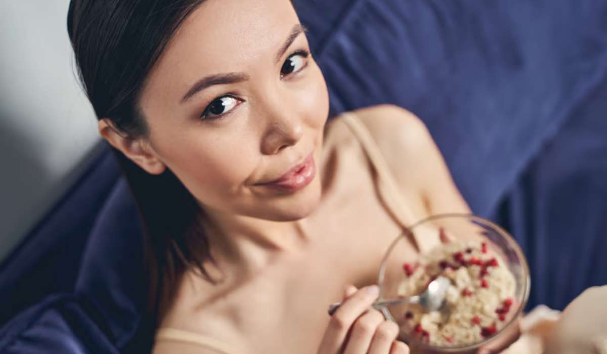 Peau terne : et si l’alimentation comptait autant que vos soins esthétiques ?